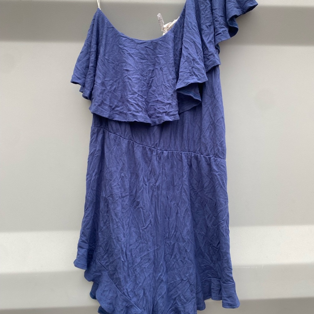 Blue Ruffled one shoulder romper - Picture 3 of 3